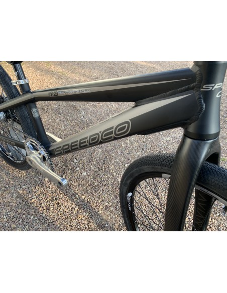 MONTAGE STAY STRONG CRUISER