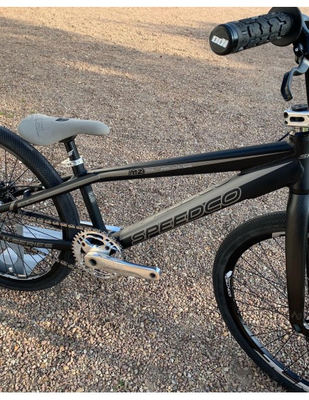 MONTAGE STAY STRONG CRUISER