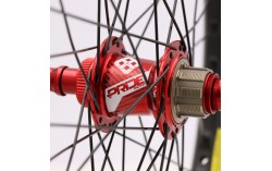 Roues Pride Wave CFR 1K Matt / Moyeux Control 36H Rouge