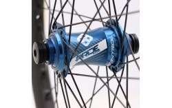 Roues Pride Wave CFR 1K Matt / Moyeux Control 36H bleu