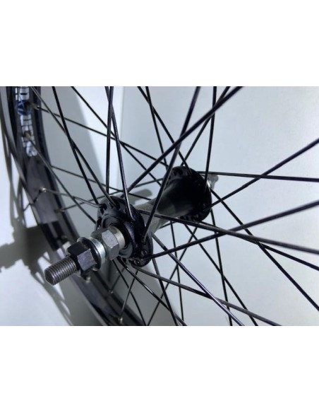 roue avant REDLINE 18" 2
