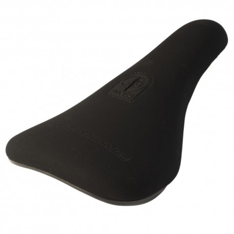 Selle Stay Strong Cutt Off Slim Pivotal NOIR