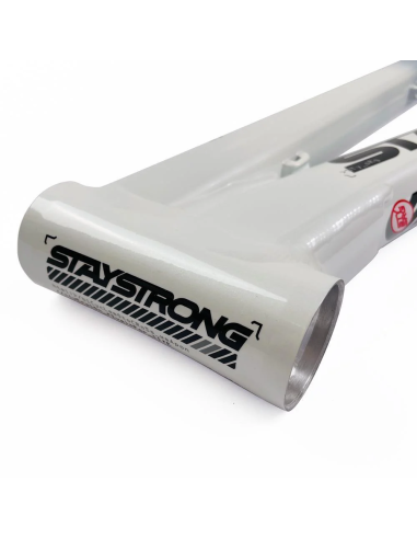 Cadre Stay Strong For Life V5 2024 - White / Black KID