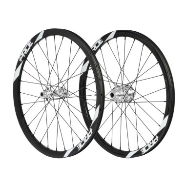 Roues 20" (451) Pride Wave Gloss White / Control V2 10/15mm - Polish…