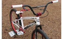 MONTAGE CHASE CRUISER