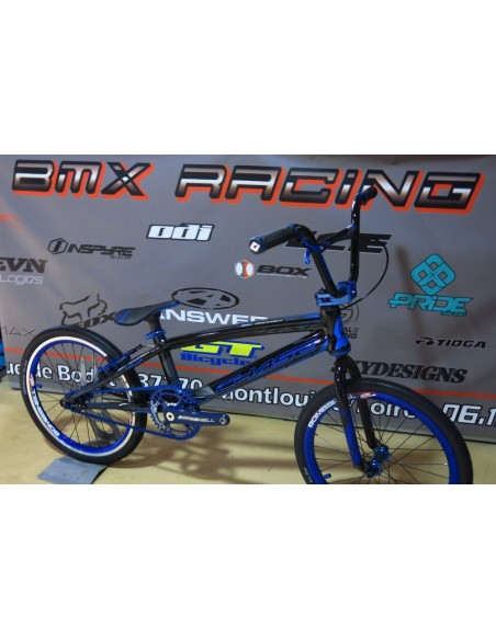 MONTAGE CHASE CRUISER