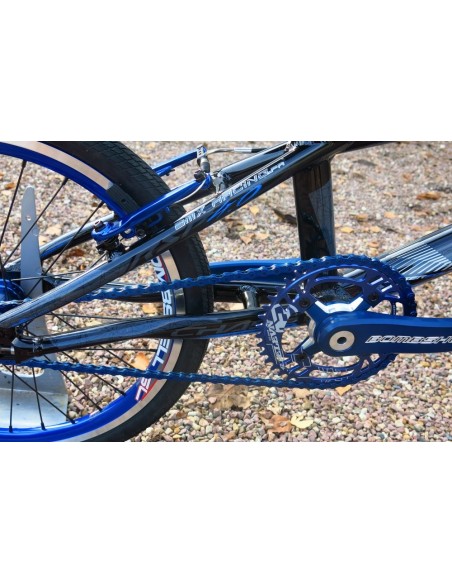 MONTAGE CHASE CRUISER