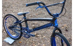 MONTAGE CHASE CRUISER